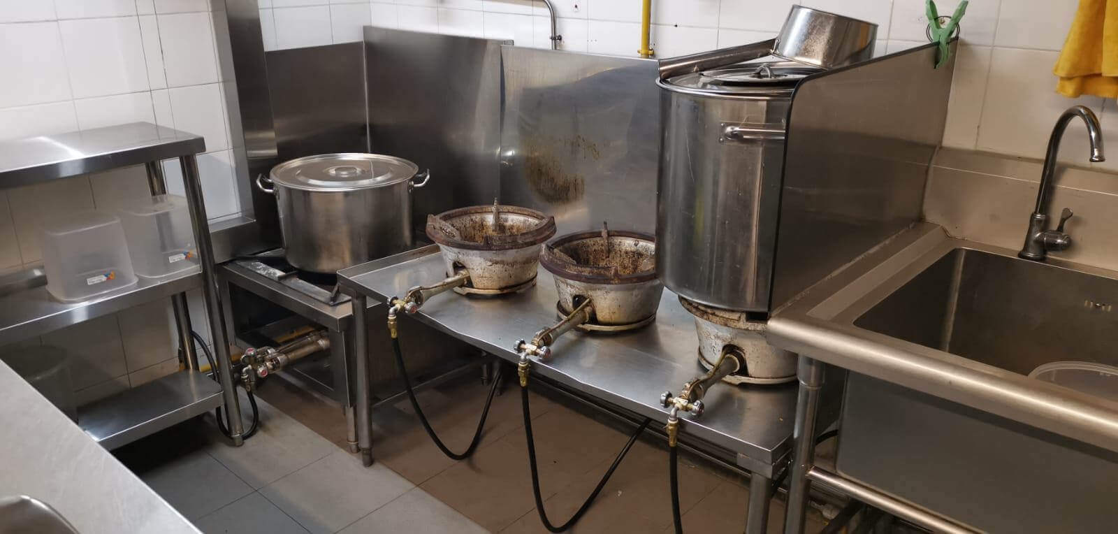 Fully Equipped stall for rent! 