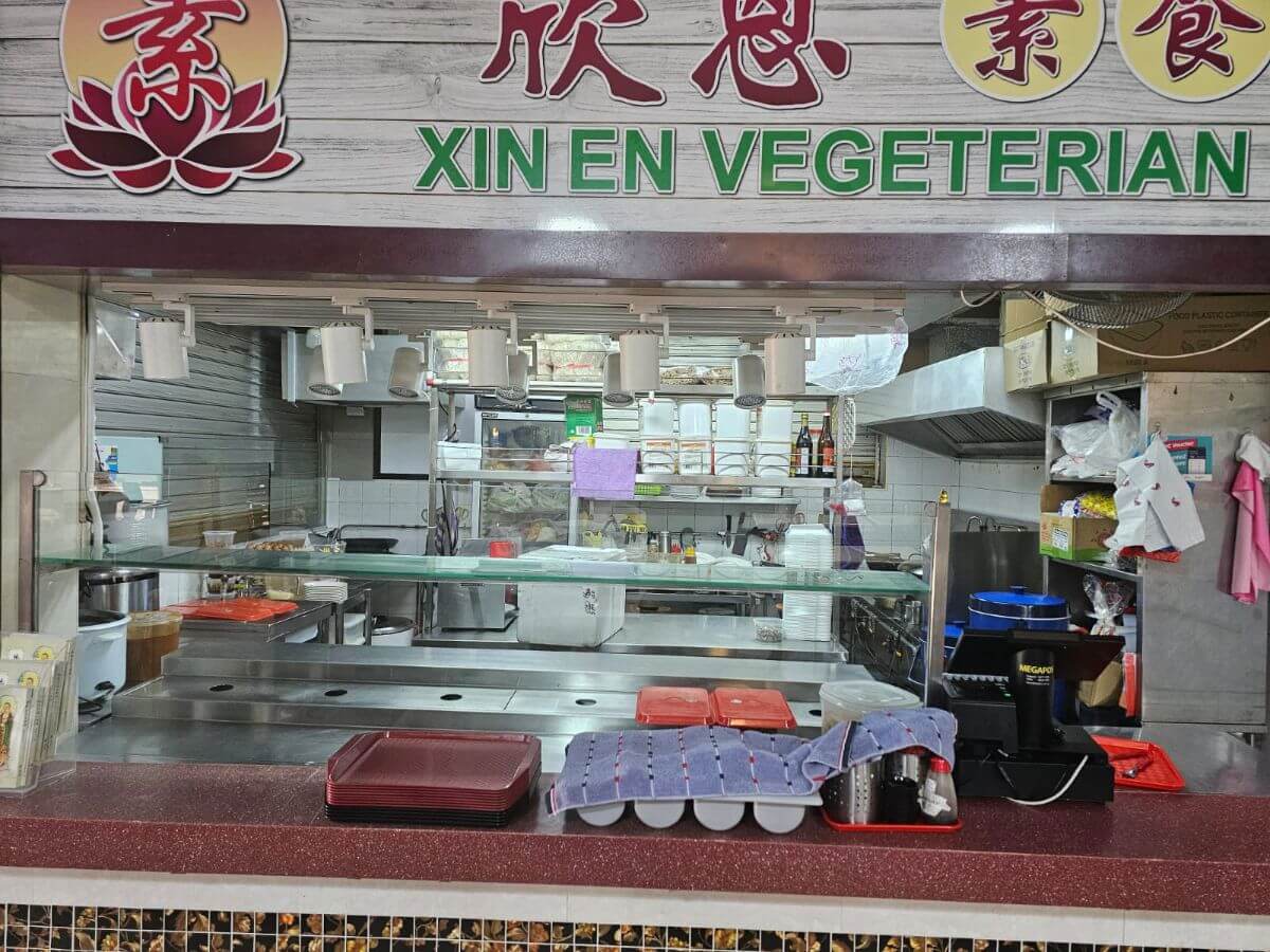 Fully equipped huge corner stall for takeover