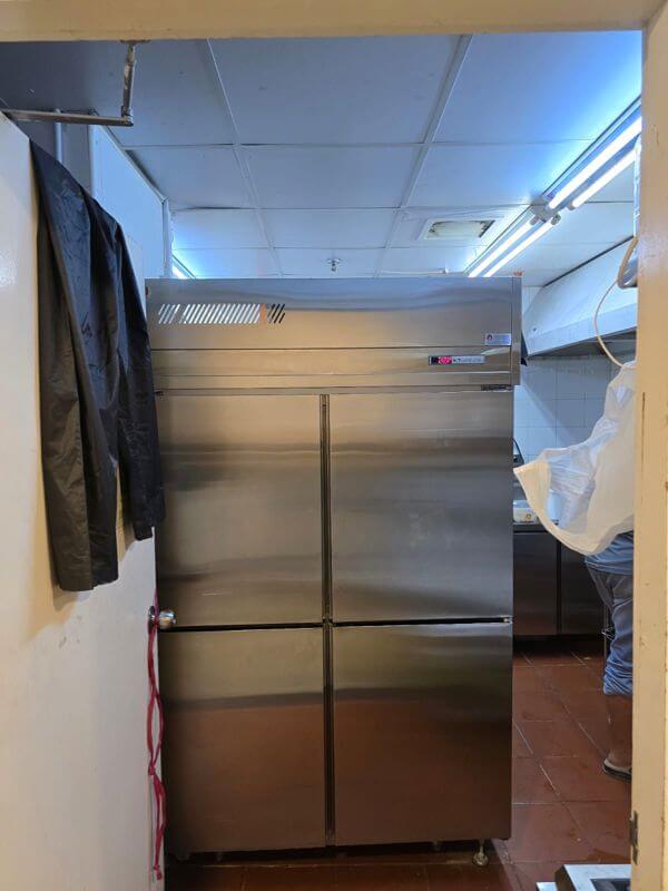 Fully equipped Mini Restaurant for Takeover 