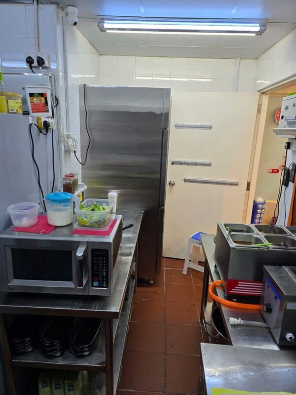 Fully equipped Mini Restaurant for Takeover 