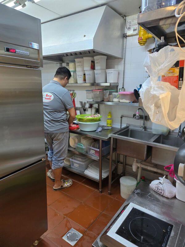 Fully equipped Mini Restaurant for Takeover 