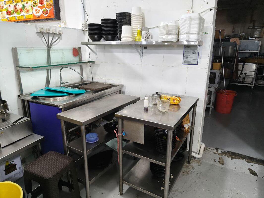 Food stall for rent at IMM (MR licence)& 29 woodland industrial park E1 