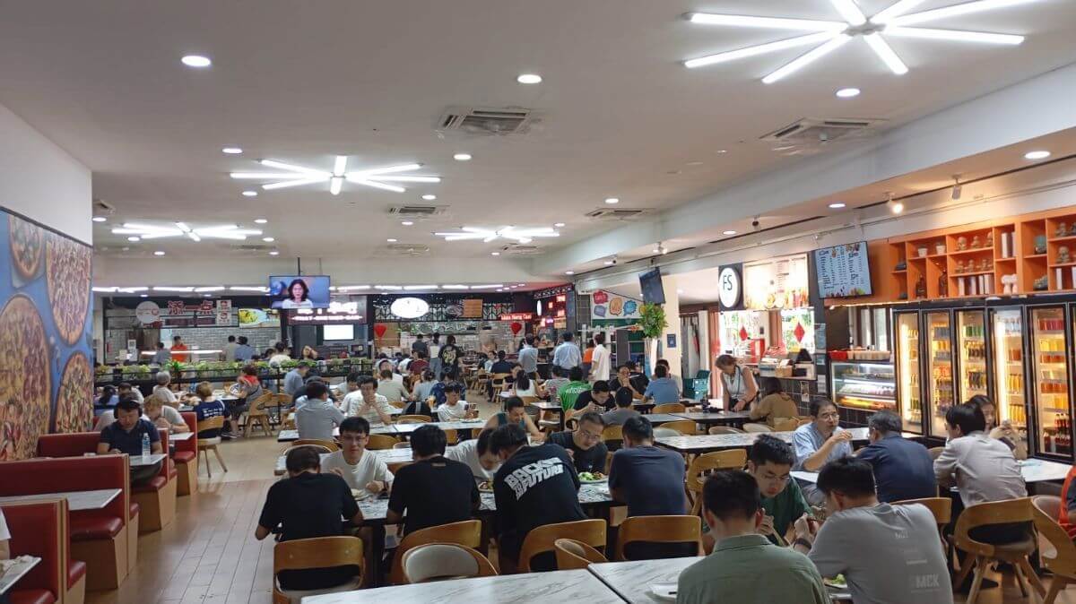 Aircon MR Stall for rent at NTU 