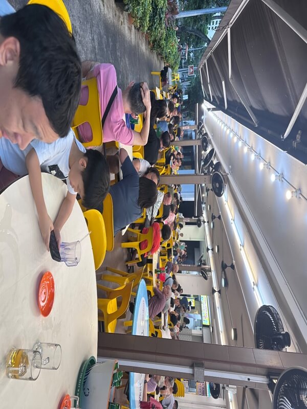 BEDOK CENTRAL *** CORNER STALL*** available looking for HALAL WESTERN CUISINE