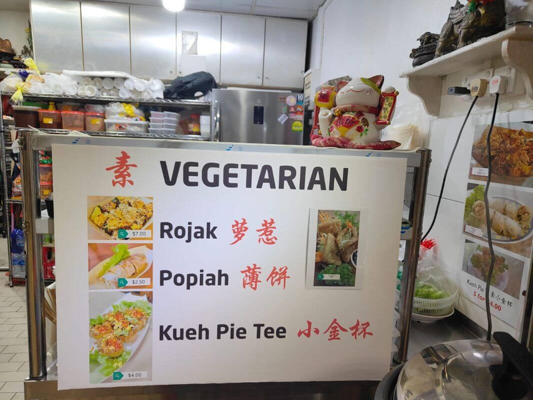 Take over Vegetarian stall for Singaporean 