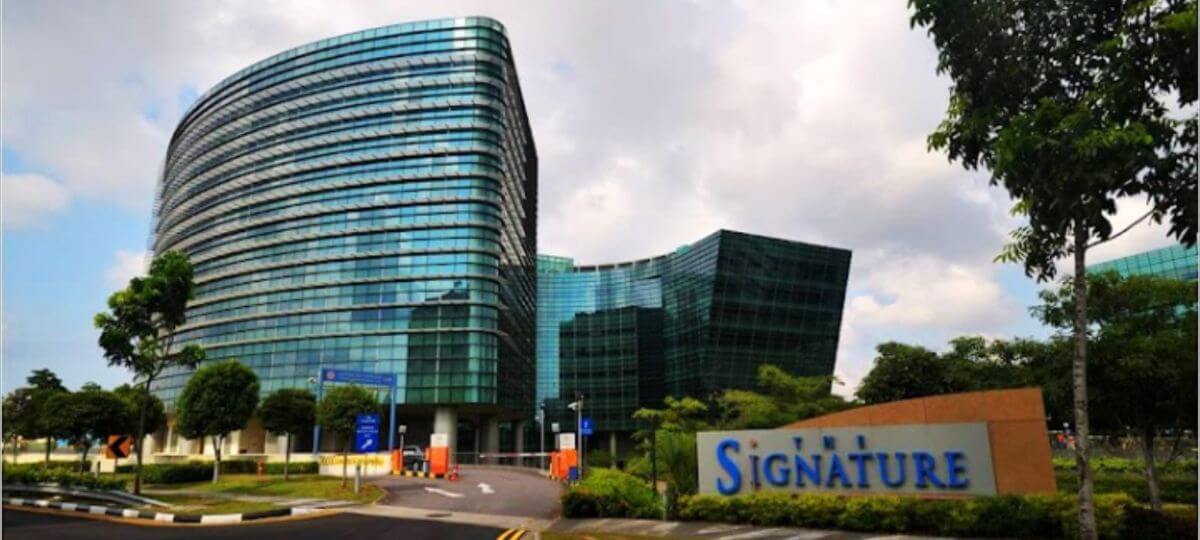 Changi Business Pk foodcourt stall for lease 