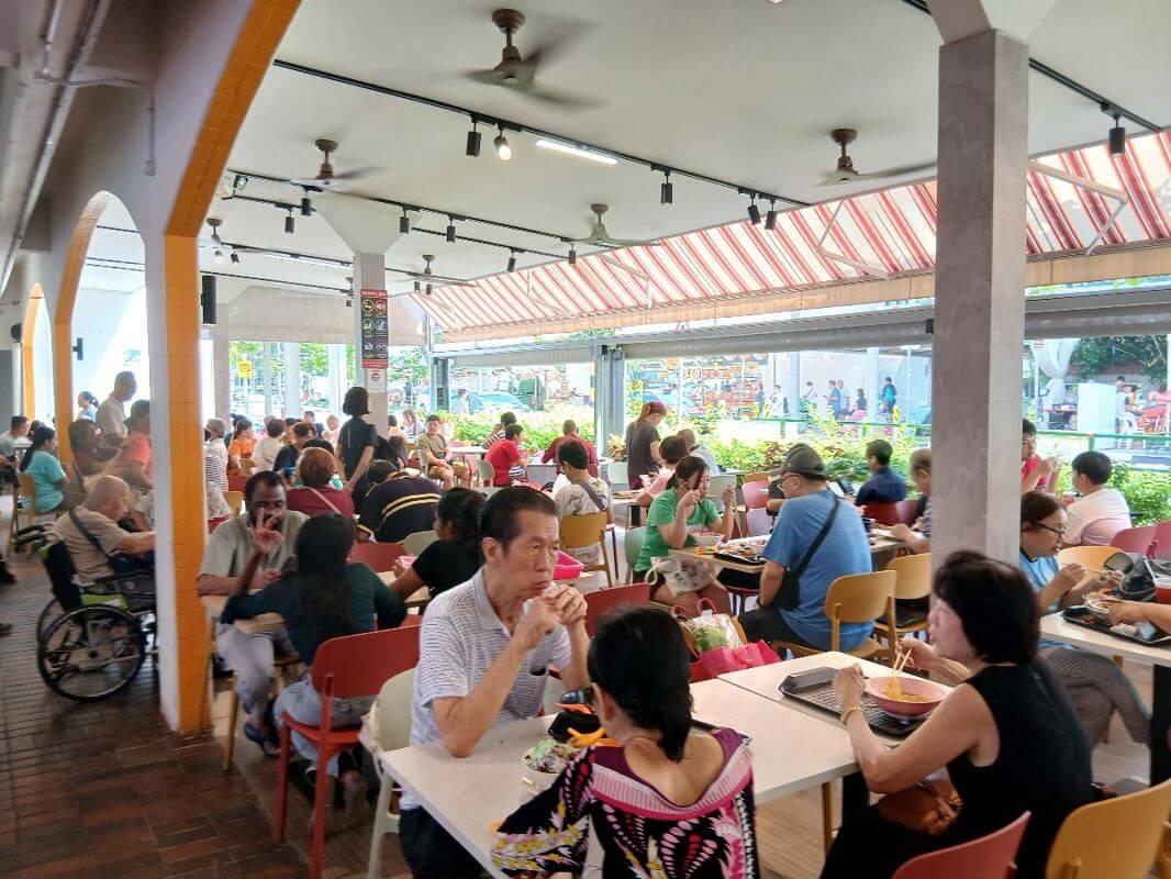 682 Hougang Kueh stall for rent 