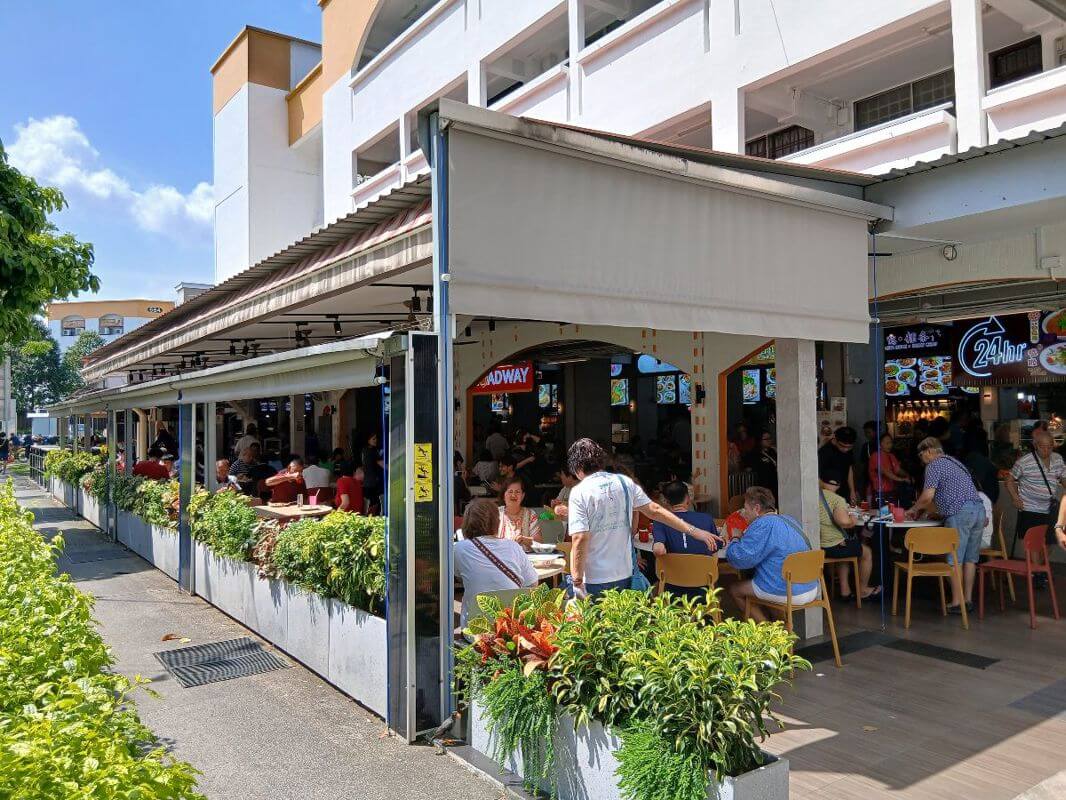 682 Hougang Kueh stall for rent 