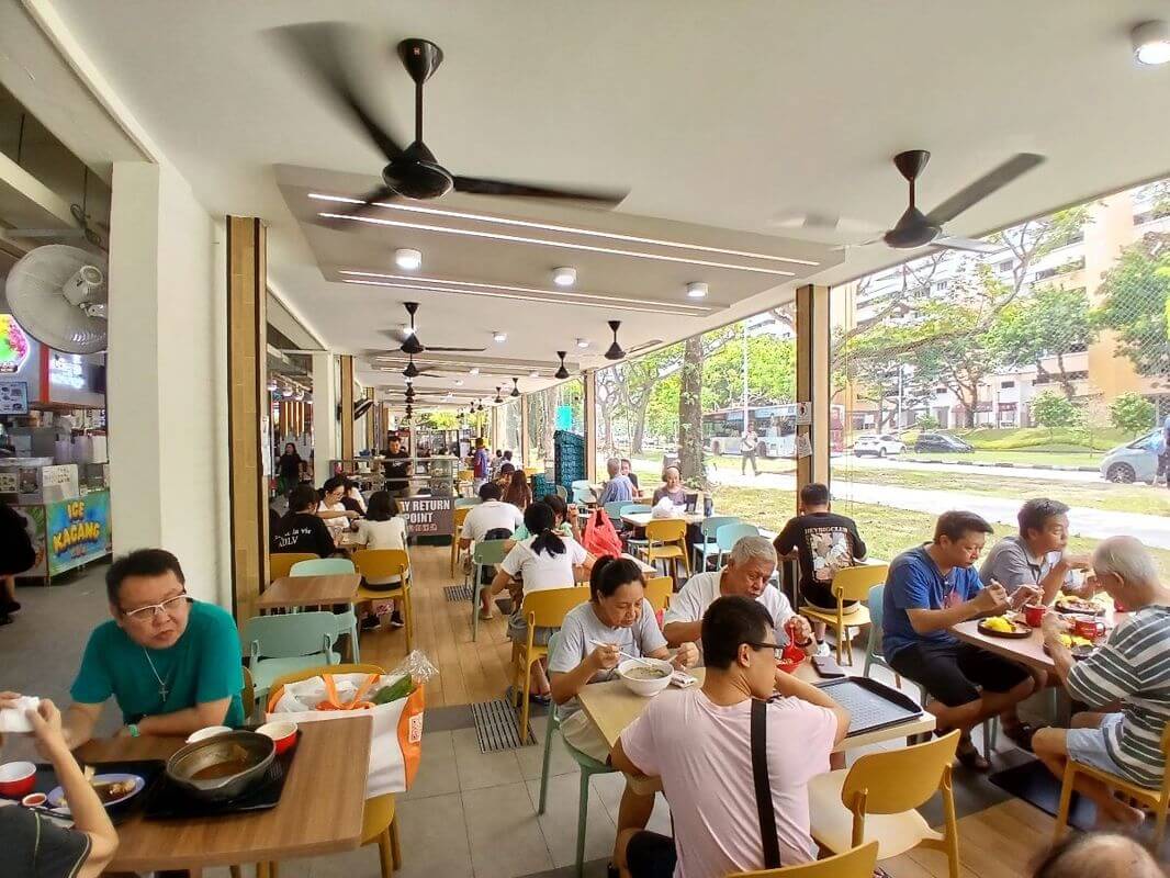 Serangoon Central srall for rent