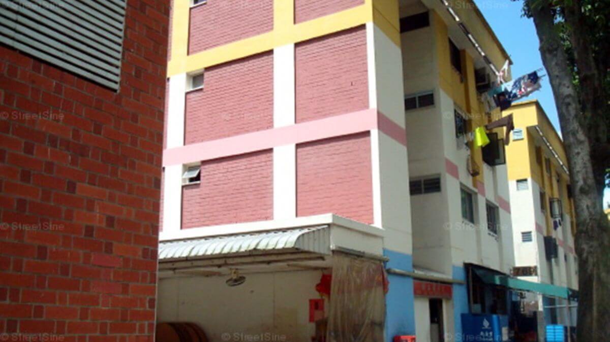 ==》板面，鱼汤，麻辣，肉骨茶，粿汁，韩国餐，日本餐，素食，马来餐，等等 *** 人潮多，地点佳，住宅区人潮，(隔壁超市，巴刹，SG Pool）