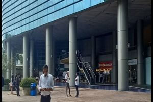 Changi Business Pk foodcourt stall for lease 