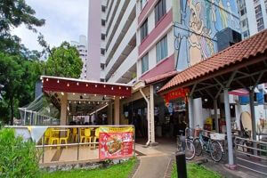 644 Hougang half stall for rent 