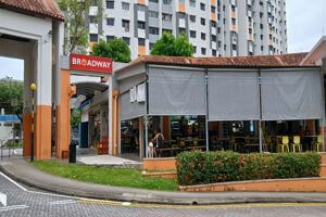 Bedok Reservoir food stall for rent 